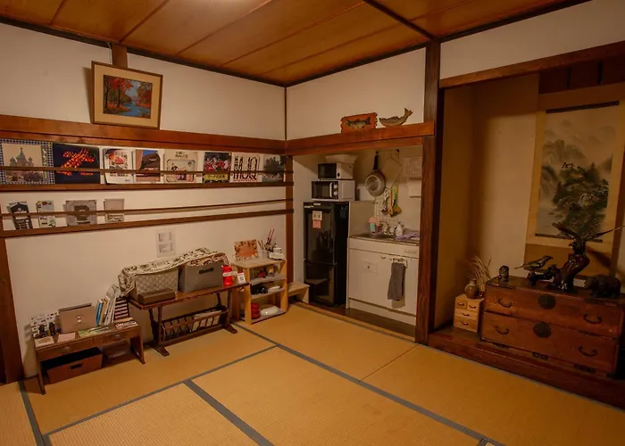 Kominka Guesthouse Sento